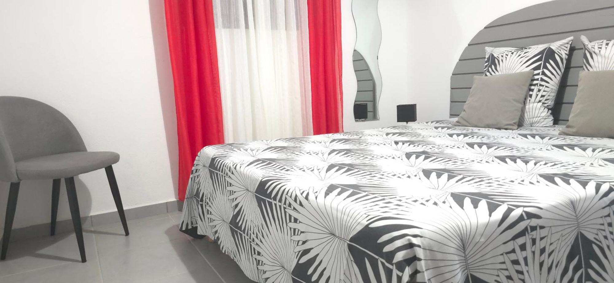 Maison Laurencia - Appartement De L'Etage Sainte-Anne  Εξωτερικό φωτογραφία
