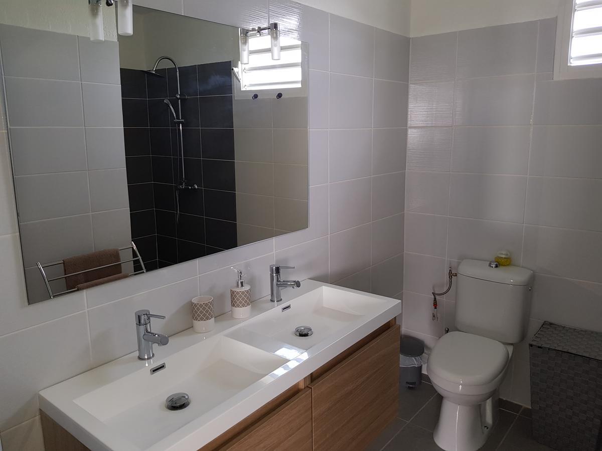 Maison Laurencia - Appartement De L'Etage Sainte-Anne  Εξωτερικό φωτογραφία
